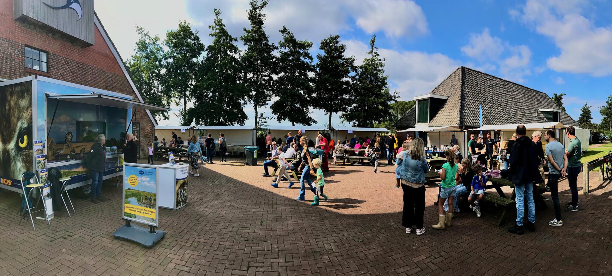 Plein voor de schuur van het Groninger landschap locatie Punt van Reide.